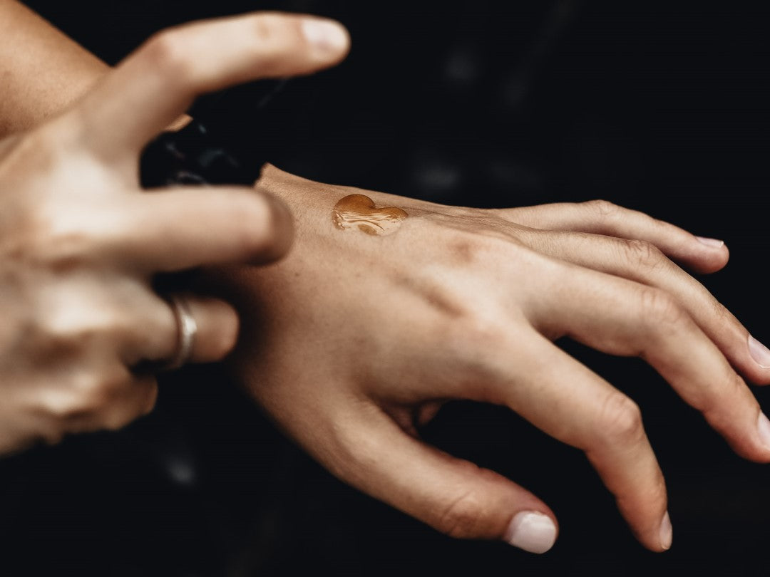 Oasis_Black_-_One_Elixir_Many_Uses_-_Hand_Cream.jpg