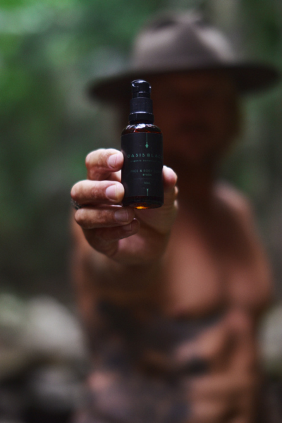 Oasis_Black_-_Organic_Botanical_Skincare_-_Multi-purpose_Organic_and_All_Natural_Face_Body_Oils_-_Skinimilism_-_Skinimalist_-_skincare_for_men_and_women.png